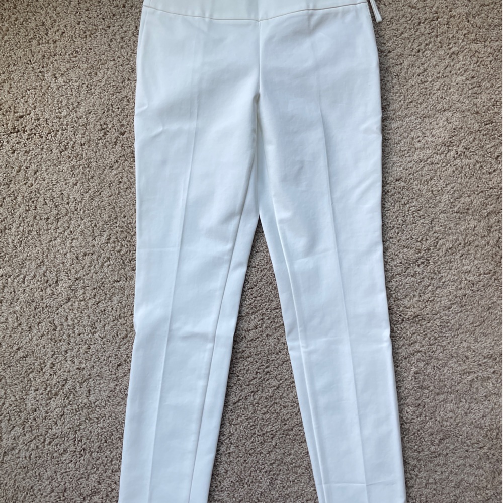 Marciano White Pleated Dress Pants (Size 6)